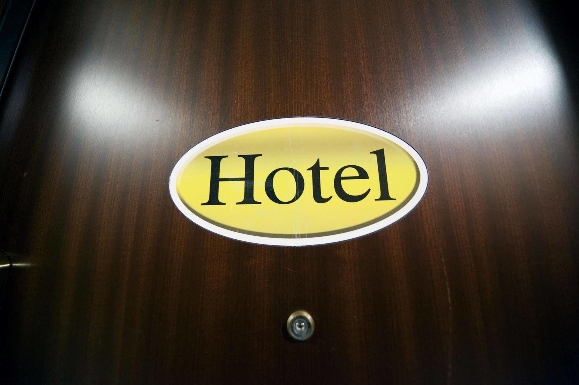 מונקאליירי Hotel Bengasi מראה חיצוני תמונה